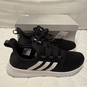 Adidas CloudFoam Pure 2.0 Brand New with Tags and Box size 7 Womens